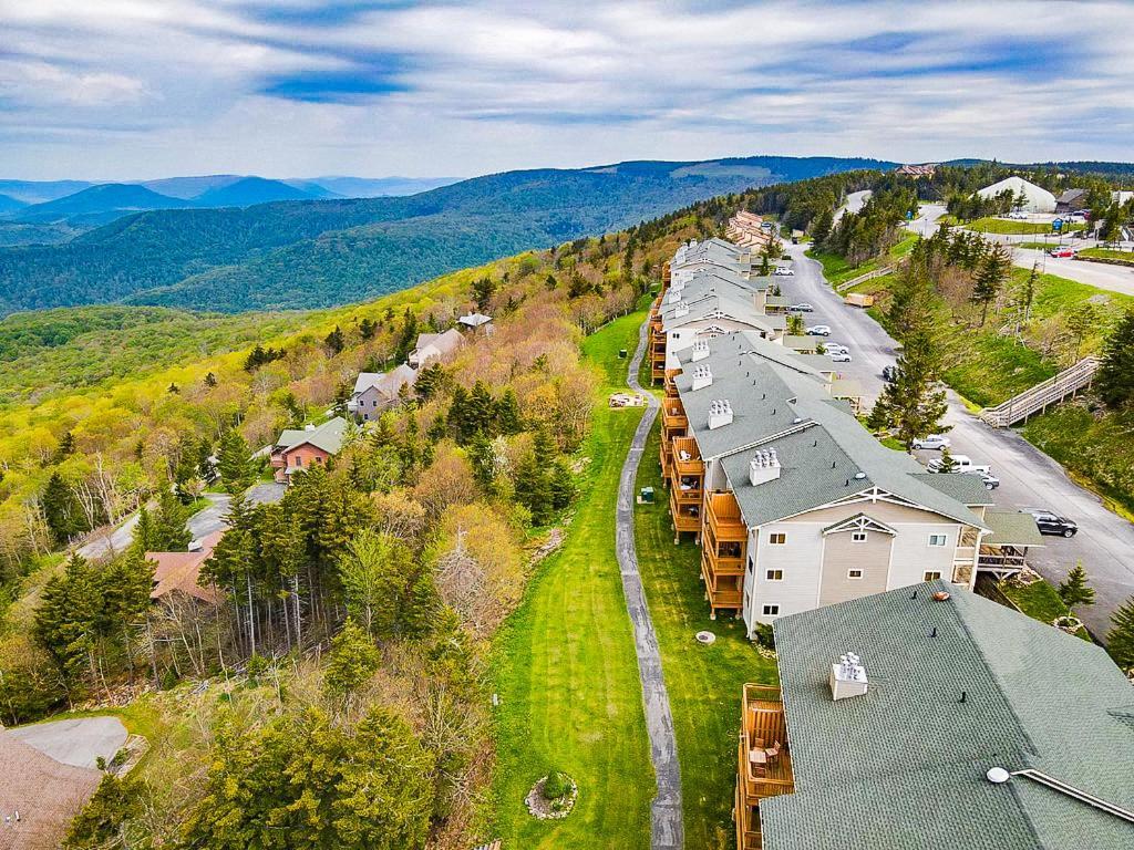 Remodeled Summit Condo At Snowshoe - Modern & Cozy מראה חיצוני תמונה
